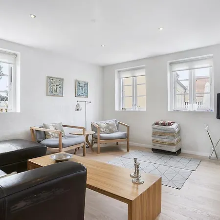 شقة Holiday House Downtown 3-bedroom - Sonderstrand سكاغن