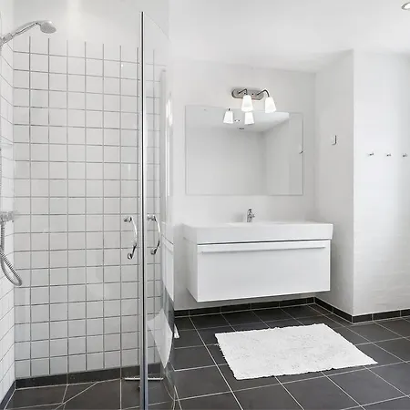 شقة Holiday House Downtown 3-bedroom - Sonderstrand *