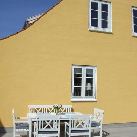 Holiday House Downtown 3-bedroom - Sonderstrand * سكاغن